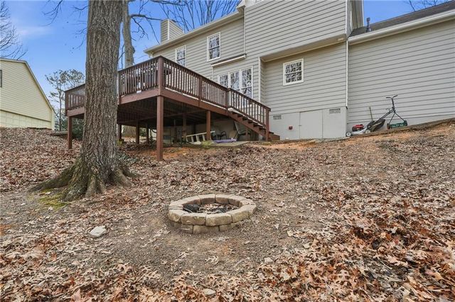 100 Stone Gate SE Way, Mableton, GA 30126