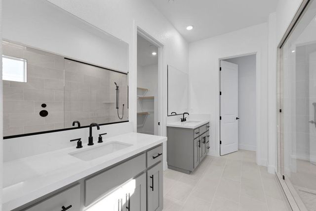 10220 Elara Way, Elk Grove, CA 95757