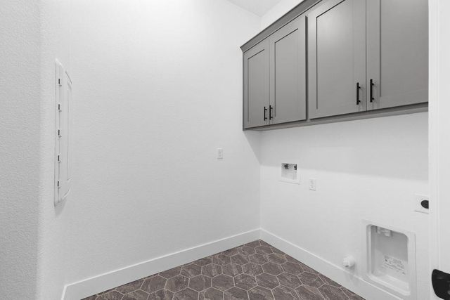 10220 Elara Way, Elk Grove, CA 95757