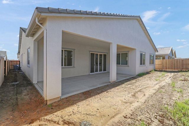 10220 Elara Way, Elk Grove, CA 95757