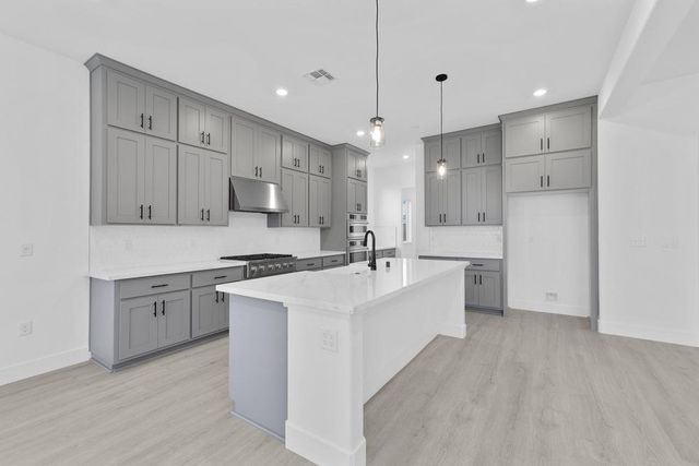 10220 Elara Way, Elk Grove, CA 95757