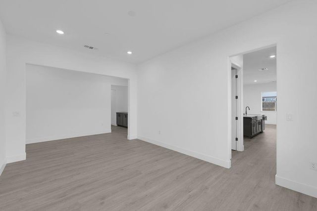 10220 Elara Way, Elk Grove, CA 95757