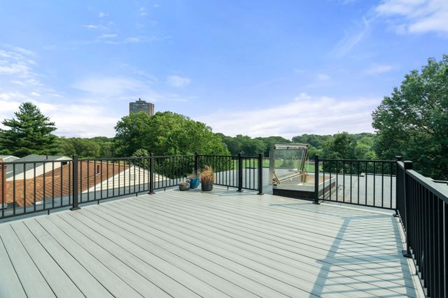 59 Highland 59, Brookline, MA 02445