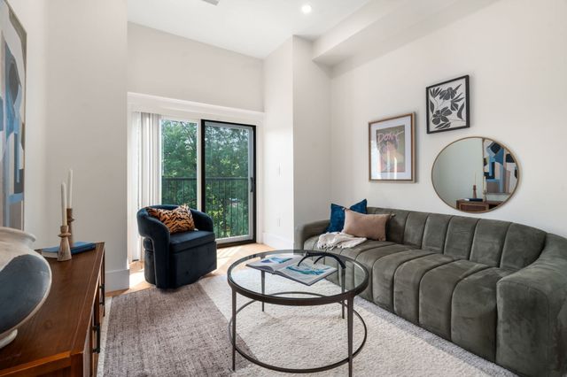 59 Highland 59, Brookline, MA 02445