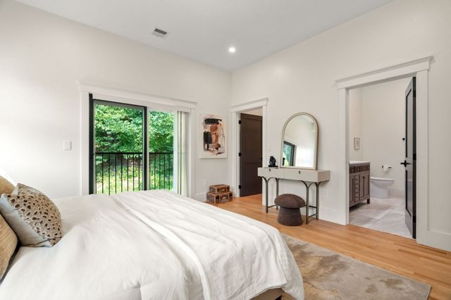 59 Highland 59, Brookline, MA 02445