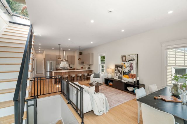 59 Highland 59, Brookline, MA 02445