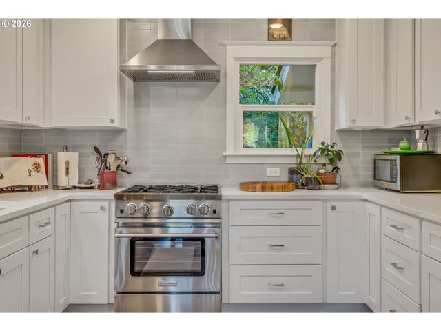 3116 Ne 58TH Ave, Portland, OR 97213