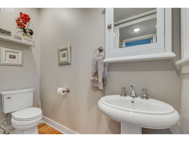 3116 Ne 58TH Ave, Portland, OR 97213