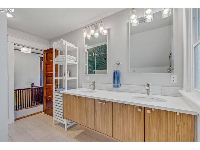 3116 Ne 58TH Ave, Portland, OR 97213