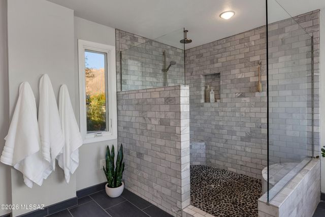 5936 N Via Verdosa, Tucson, AZ 85750