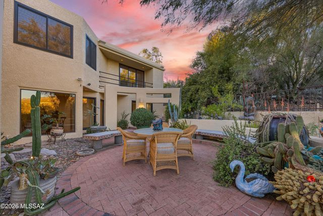 5936 N Via Verdosa, Tucson, AZ 85750