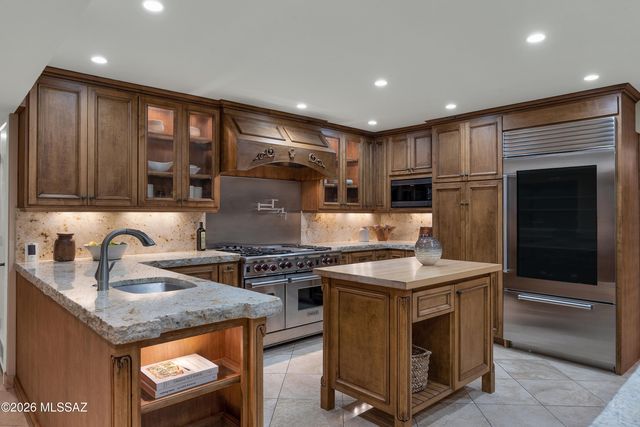 5936 N Via Verdosa, Tucson, AZ 85750