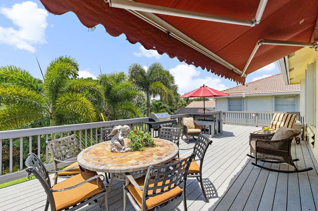 112 Hidden Hollow Drive, Palm Beach Gardens, FL 33418