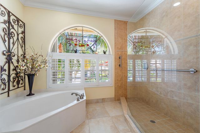 112 Hidden Hollow Drive, Palm Beach Gardens, FL 33418