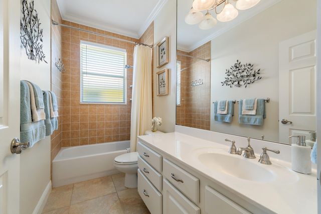 112 Hidden Hollow Drive, Palm Beach Gardens, FL 33418