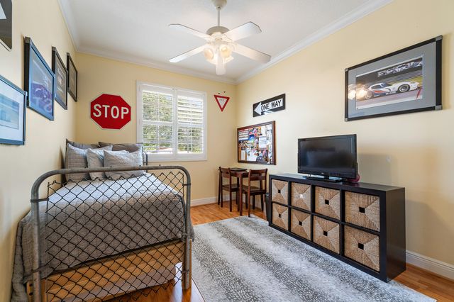 112 Hidden Hollow Drive, Palm Beach Gardens, FL 33418