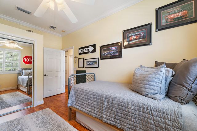 112 Hidden Hollow Drive, Palm Beach Gardens, FL 33418