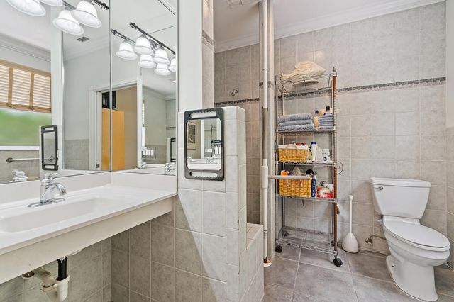 112 Hidden Hollow Drive, Palm Beach Gardens, FL 33418