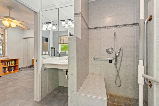 112 Hidden Hollow Drive, Palm Beach Gardens, FL 33418