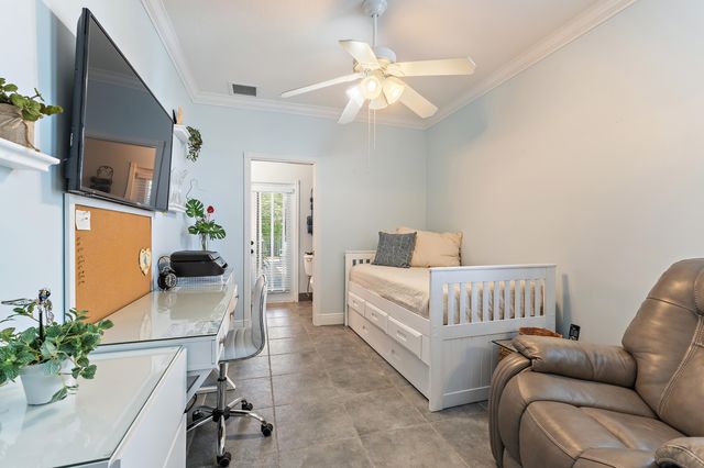 112 Hidden Hollow Drive, Palm Beach Gardens, FL 33418