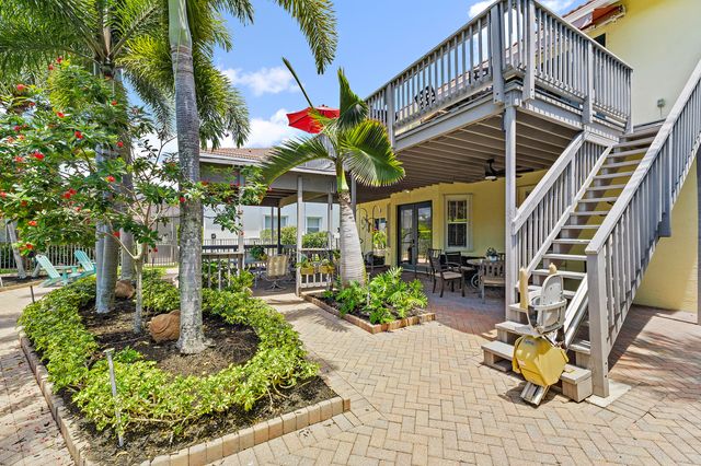 112 Hidden Hollow Drive, Palm Beach Gardens, FL 33418