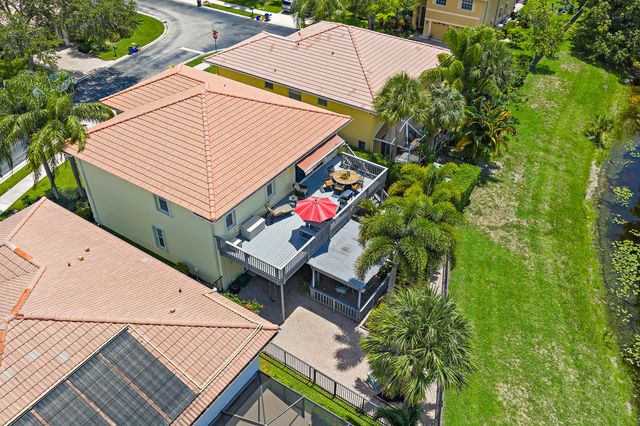 112 Hidden Hollow Drive, Palm Beach Gardens, FL 33418