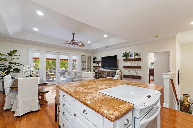 112 Hidden Hollow Drive, Palm Beach Gardens, FL 33418