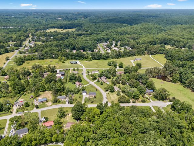 7114 Oak Tree Dr, Fairview, TN 37062