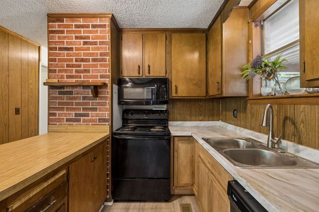 7114 Oak Tree Dr, Fairview, TN 37062