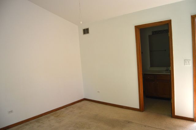 1609 Orchard Avenue, Schaumburg, IL 60193