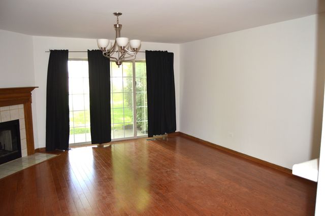 1609 Orchard Avenue, Schaumburg, IL 60193