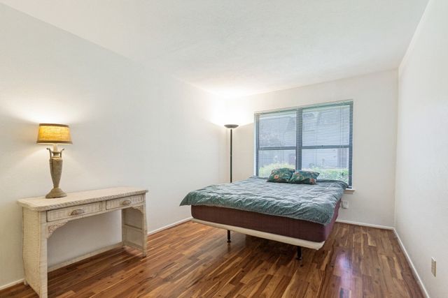 13844 Methuen Green Lane, Dallas, TX 75240