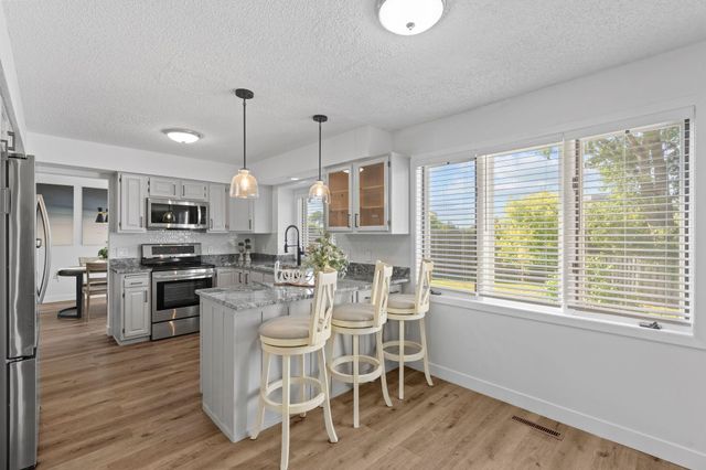 4936 Poppy Lane, Edina, MN 55435