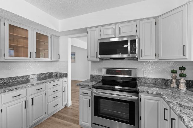 4936 Poppy Lane, Edina, MN 55435