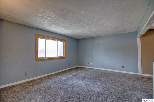 1225 James Street, Plattsmouth, NE 68048