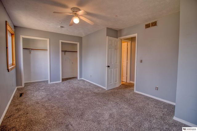 1225 James Street, Plattsmouth, NE 68048