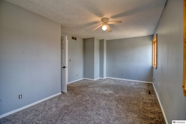 1225 James Street, Plattsmouth, NE 68048