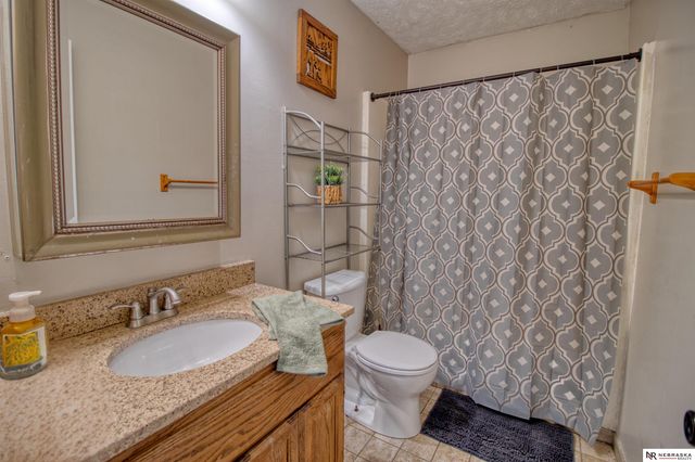 1225 James Street, Plattsmouth, NE 68048