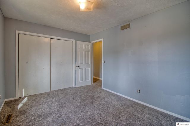 1225 James Street, Plattsmouth, NE 68048