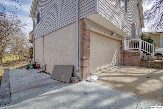 1225 James Street, Plattsmouth, NE 68048