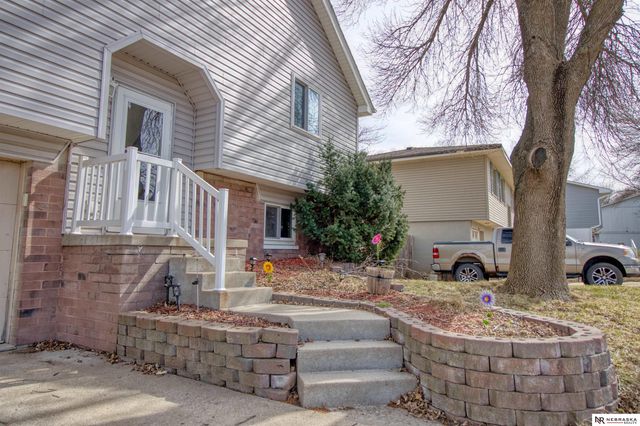 1225 James Street, Plattsmouth, NE 68048