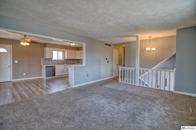 1225 James Street, Plattsmouth, NE 68048