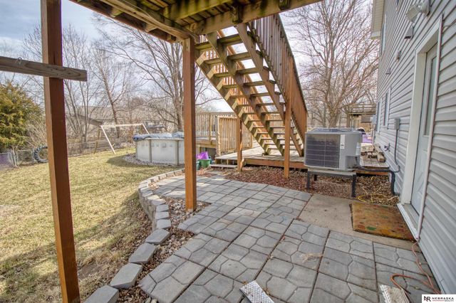 1225 James Street, Plattsmouth, NE 68048