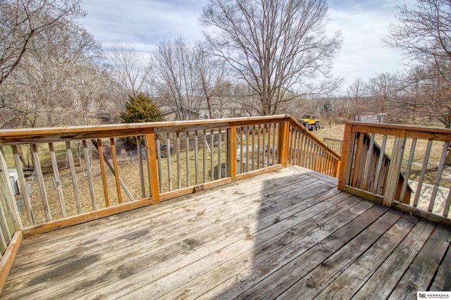 1225 James Street, Plattsmouth, NE 68048