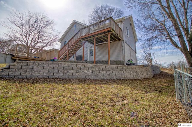 1225 James Street, Plattsmouth, NE 68048