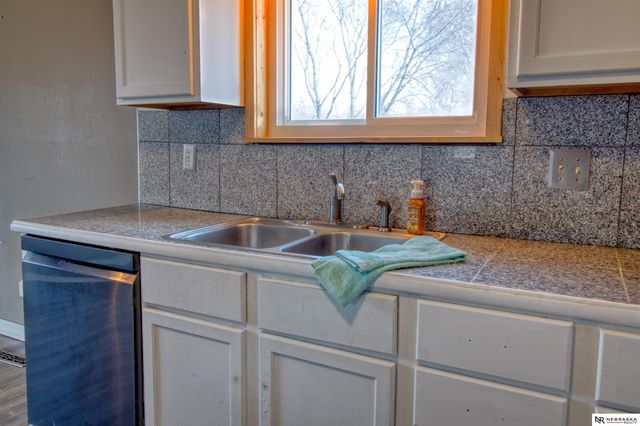 1225 James Street, Plattsmouth, NE 68048