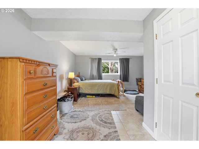 15150 Se ARISTA Dr, Milwaukie, OR 97267