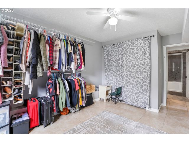 15150 Se ARISTA Dr, Milwaukie, OR 97267