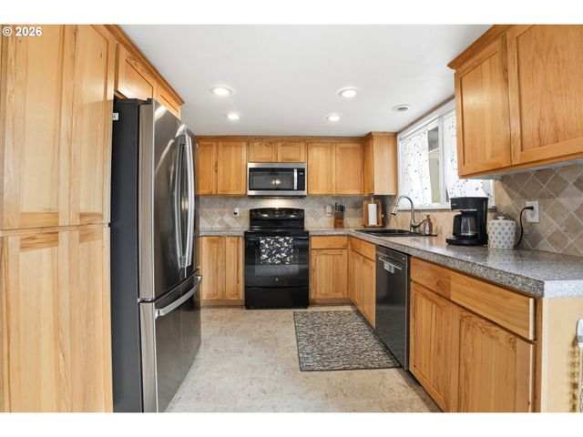 15150 Se ARISTA Dr, Milwaukie, OR 97267