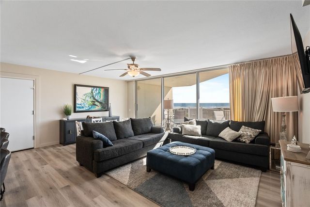 800 Sandcastle Dr 209, Port Aransas, TX 78373